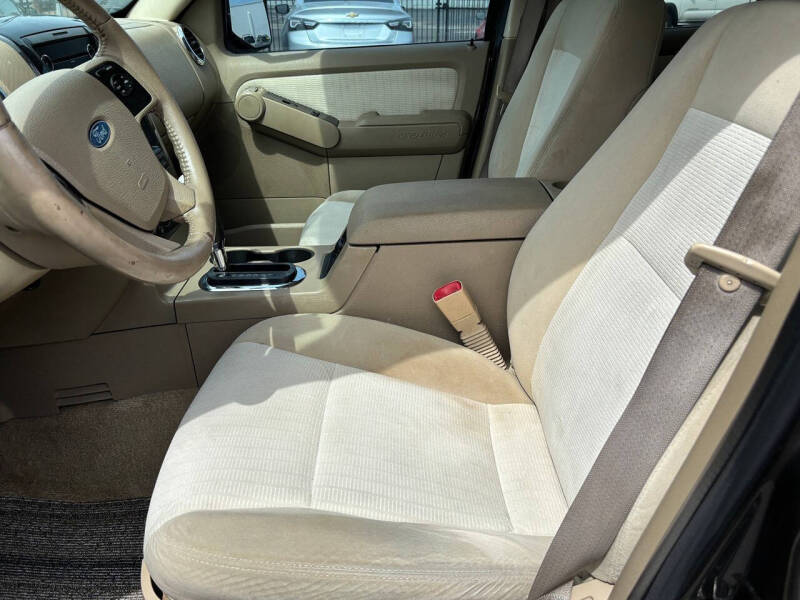 2008 Ford Explorer XLT