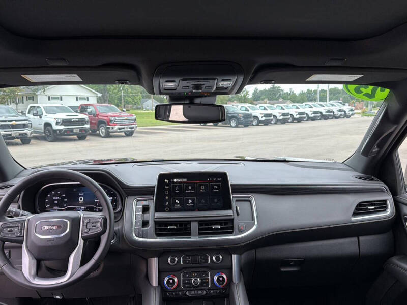 2023 GMC Yukon XL SLT