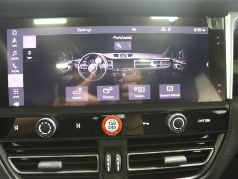 2022 Porsche Macan