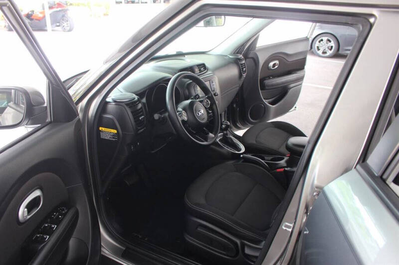 2017 Kia Soul +