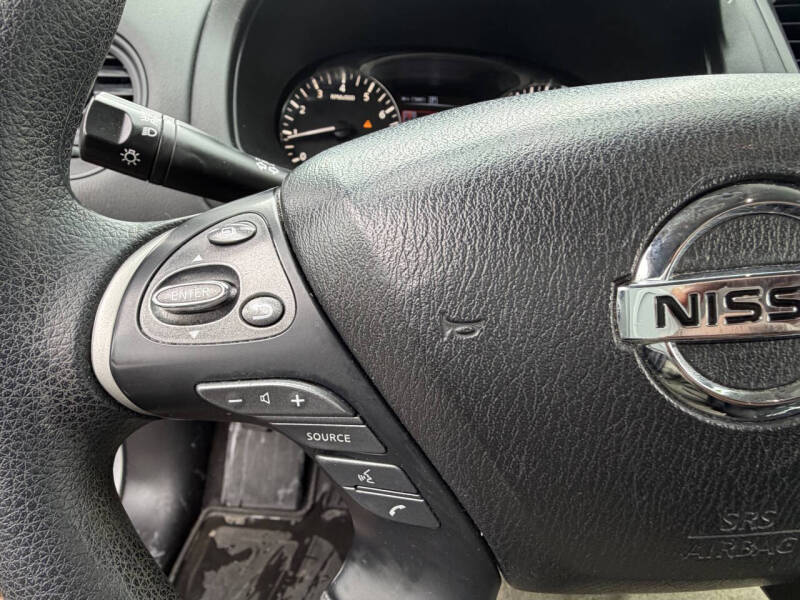 2018 Nissan Pathfinder S