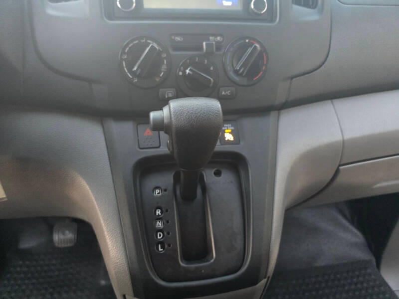 2017 Nissan NV200
