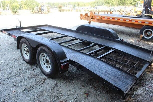 2003 Diamond C Car Hauler