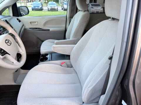 2013 Toyota Sienna