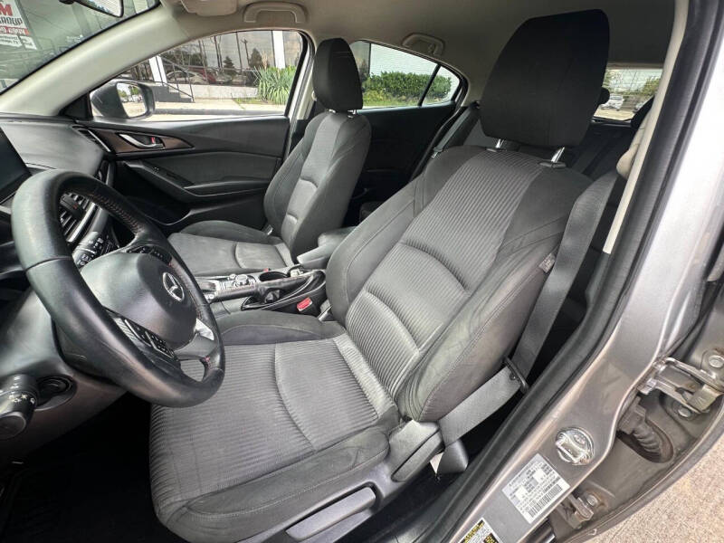 2015 Mazda MAZDA3 i Touring