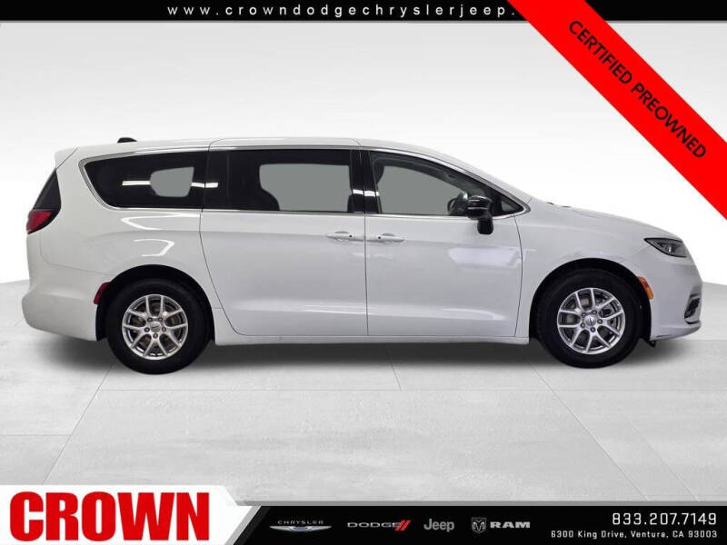 2024 Chrysler Pacifica Touring L