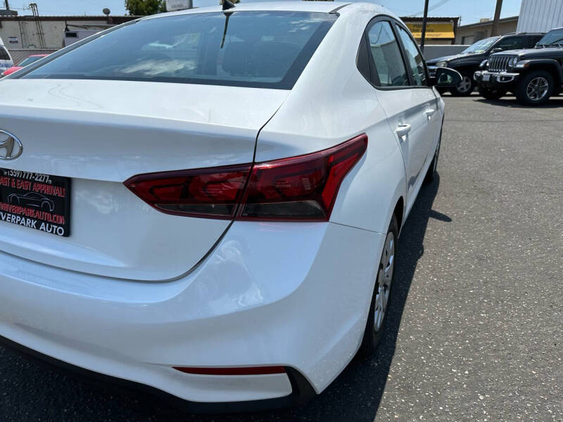 2021 Hyundai Accent SE photo 9