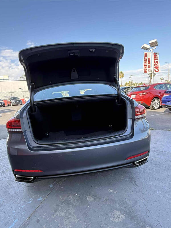 2016 Hyundai Genesis