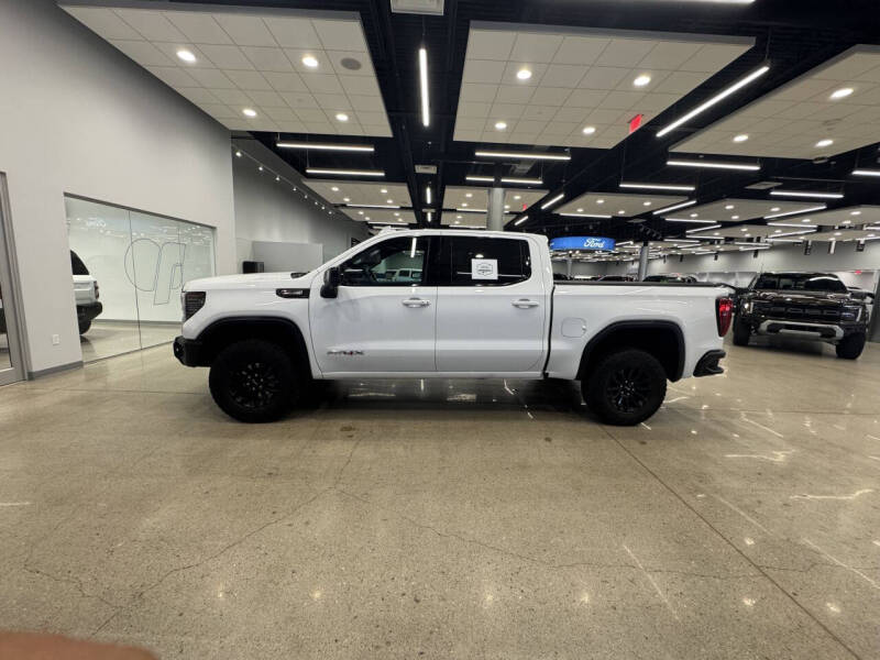2023 GMC Sierra 1500 AT4X