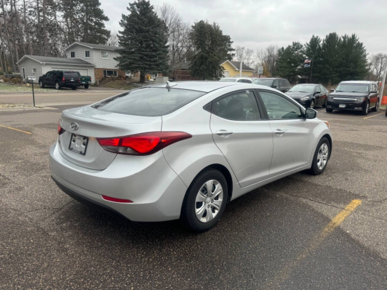 2016 Hyundai ELANTRA for sale at LUXURY IMPORTS AUTO SALES INC in Ham Lake, MN