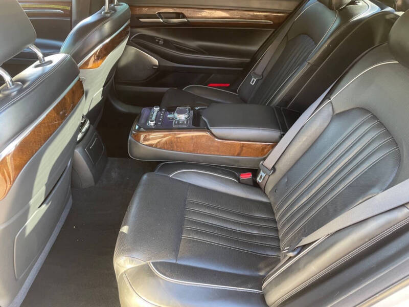 2017 Genesis G90 3.3T Premium