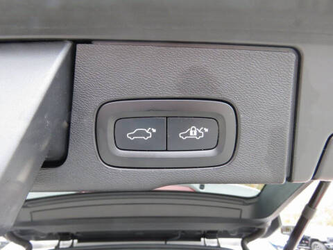 2023 Volvo XC60 B5 Core