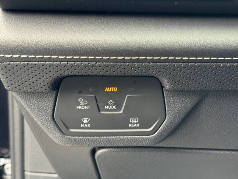 2024 Volkswagen Atlas SE