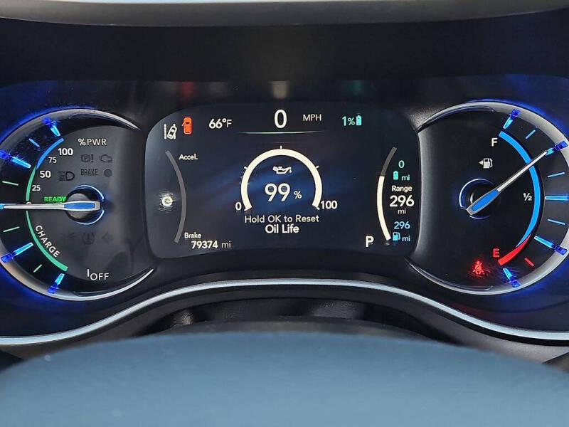 2022 Chrysler Pacifica Hybrid Touring L