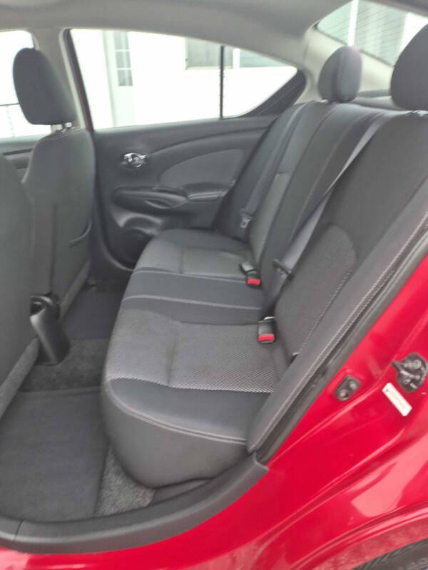 2014 Nissan Versa 1.6 SV