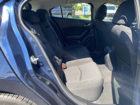 2015 Mazda MAZDA3 i Touring