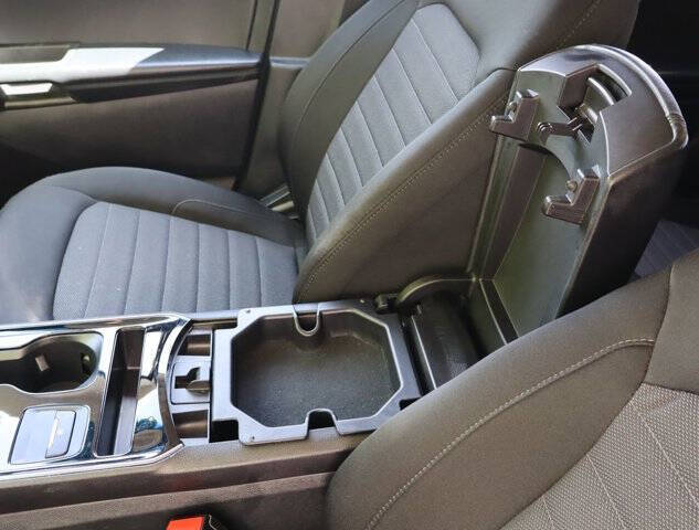 2020 Ford Edge SE