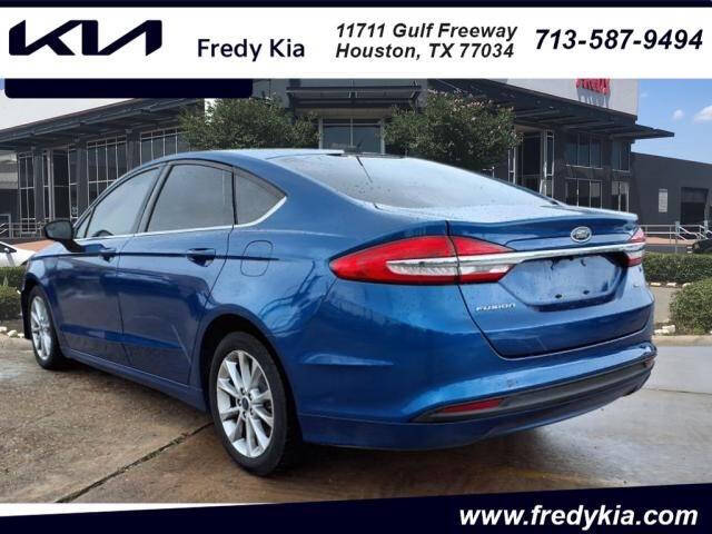 Used 2017 Ford Fusion SE with VIN 3FA6P0H77HR230742 for sale in Houston, TX