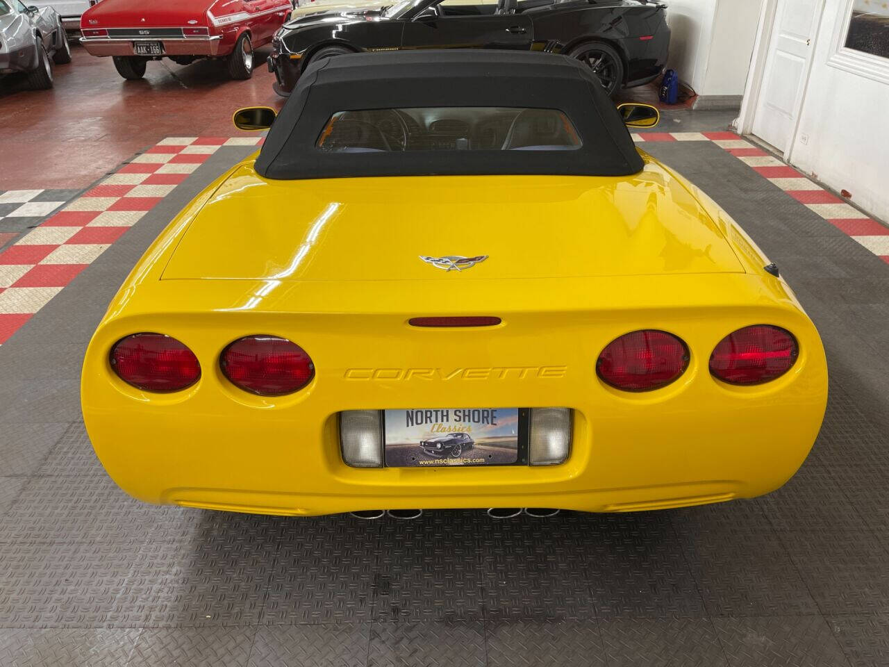2003 Chevrolet Corvette 32