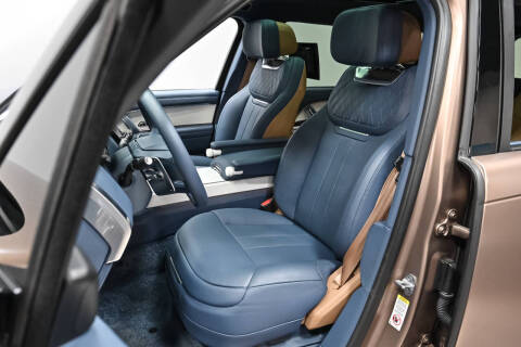 2023 Land Rover Range Rover P530 SV LWB