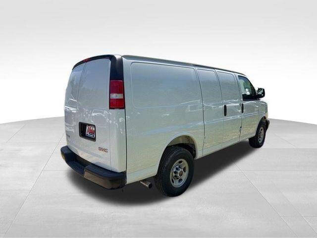 2026 GMC Savana 2500