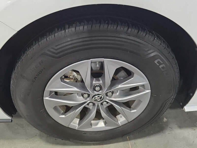 2024 Toyota Sienna XLE 7-Passenger