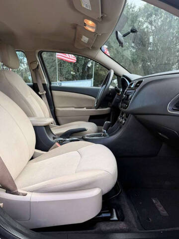 2014 Chrysler 200 LX