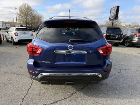 2018 Nissan Pathfinder S