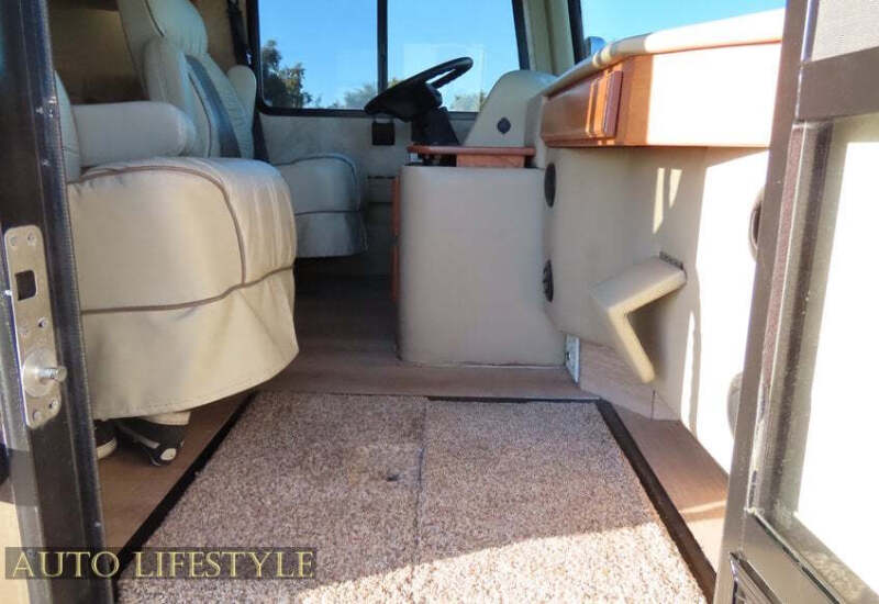2010 Freightliner MH Chassis