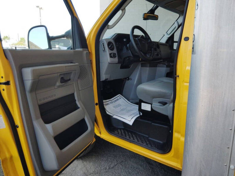 2022 Ford E-Series