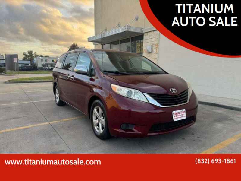 2011 Toyota Sienna LE 8-Passenger