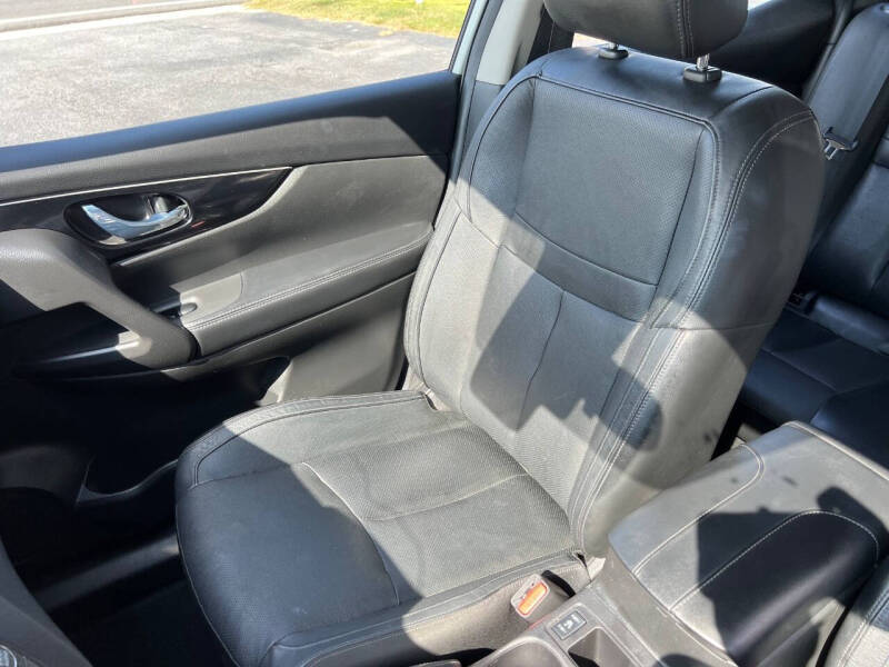 2017 Nissan Rogue Sport SL