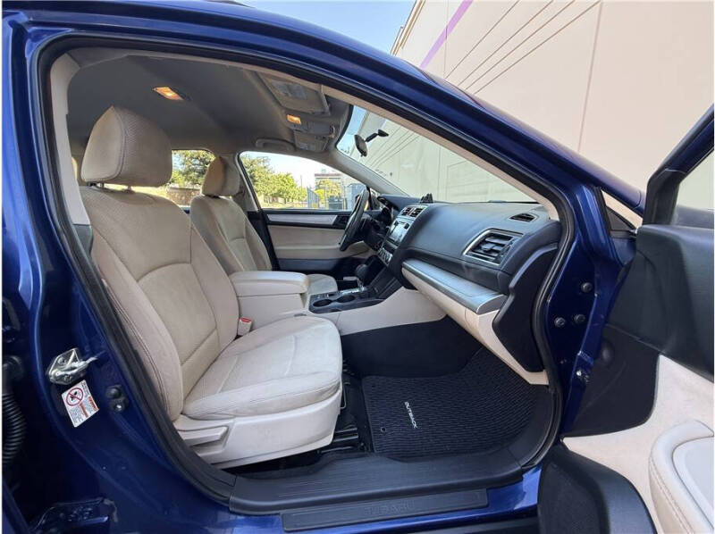 2017 Subaru Outback 2.5i