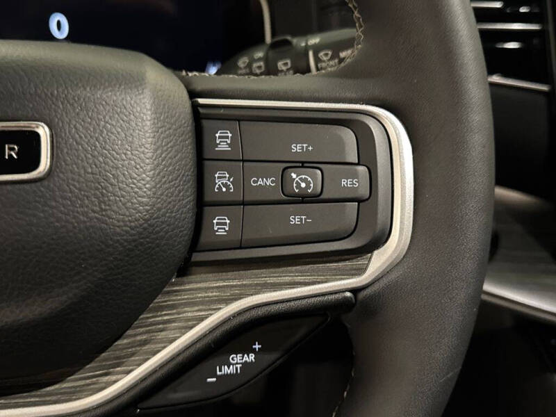 2023 Jeep Wagoneer L Series II