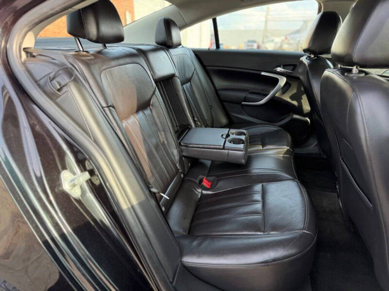 2012 Buick Regal Premium 1