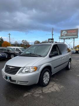 2006 Chrysler Town and Country for sale at ALPINE MOTORS in Milwaukie OR