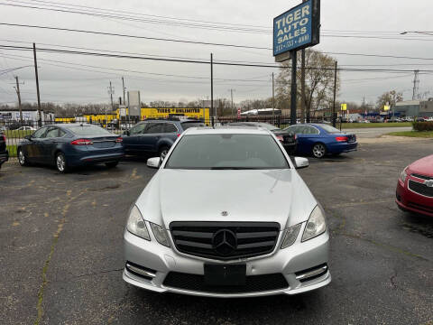 2012 Mercedes-Benz E-Class for sale at TIGER AUTO SALES INC in Redford MI