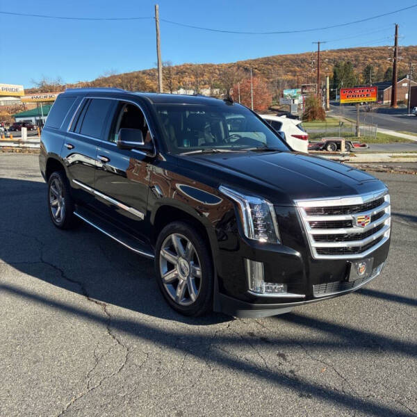 2018 Cadillac Escalade Luxury