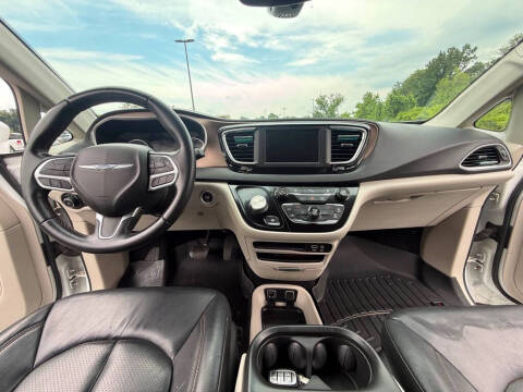 2018 Chrysler Pacifica Touring L