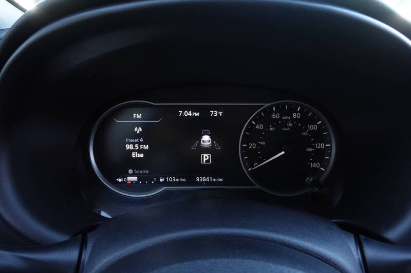 2019 Nissan Kicks SR
