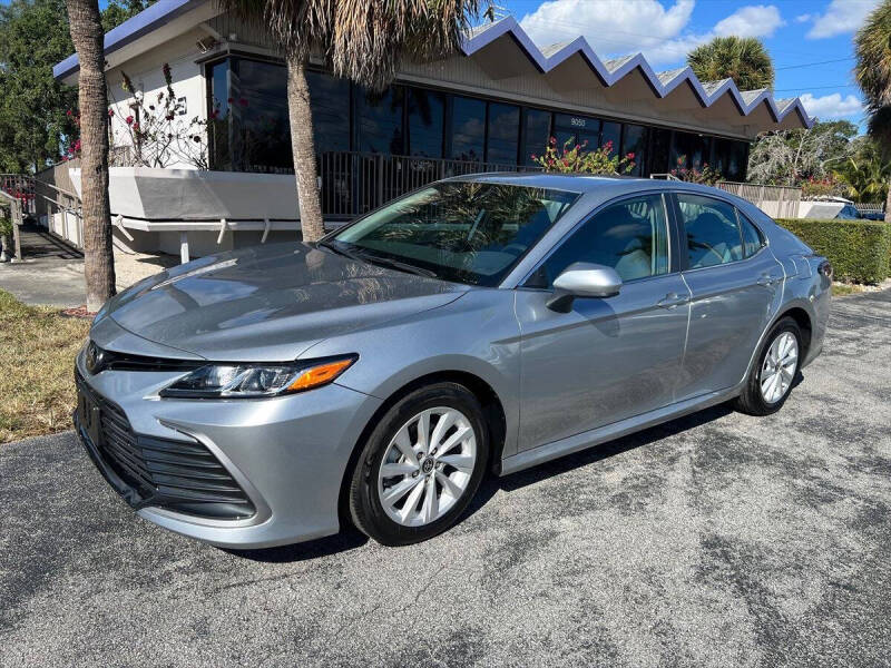 2022 Toyota Camry LE