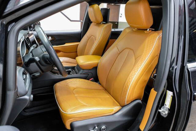 2022 Chrysler Pacifica Hybrid Pinnacle