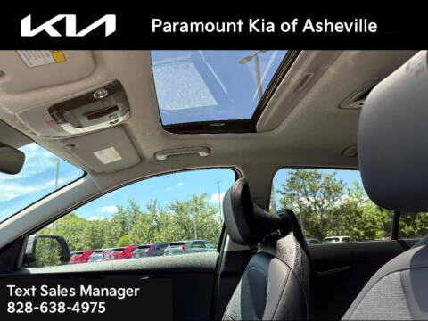 2025 Kia Niro EX Touring