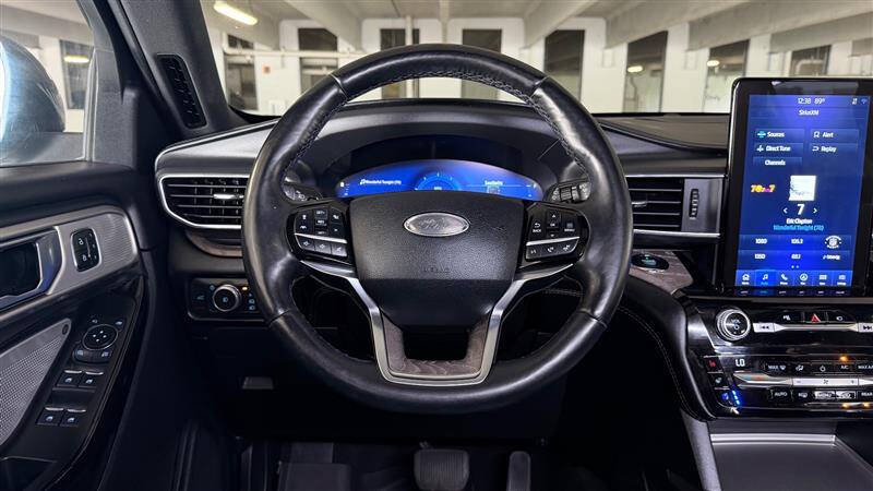 2021 Ford Explorer Platinum