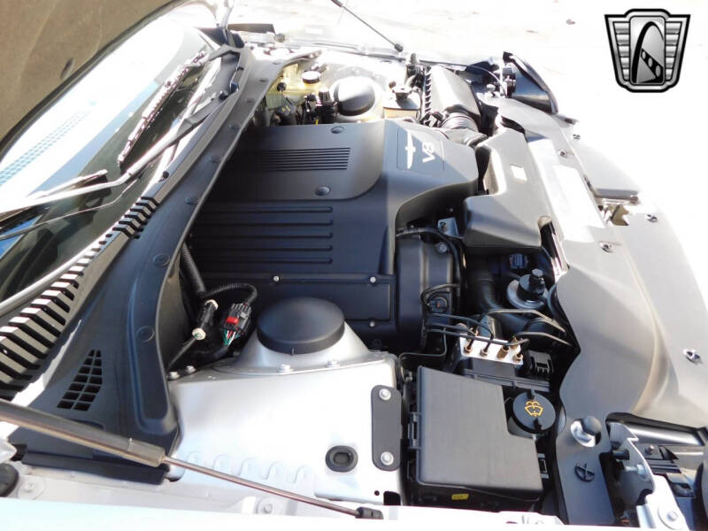 2005 Ford Thunderbird Deluxe