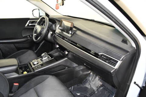 2024 Mitsubishi Outlander ES