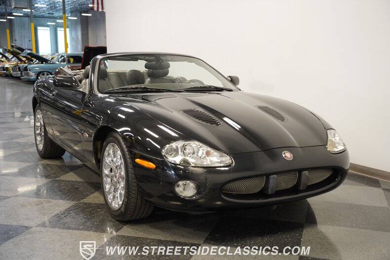 2002 Jaguar XKR