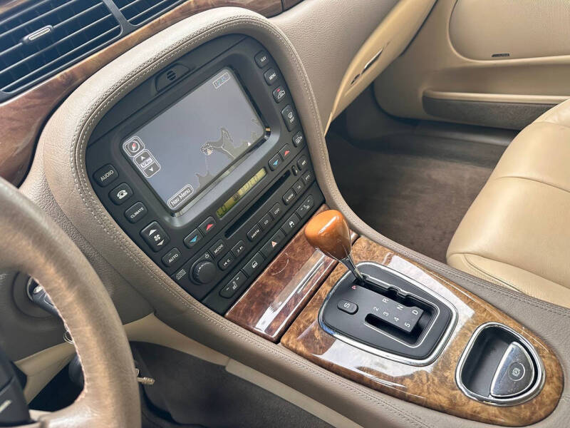 2005 Jaguar S-Type 4.2