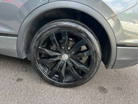 2021 Volkswagen Tiguan SE R-Line Black