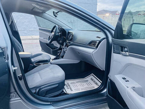 2018 Hyundai Elantra